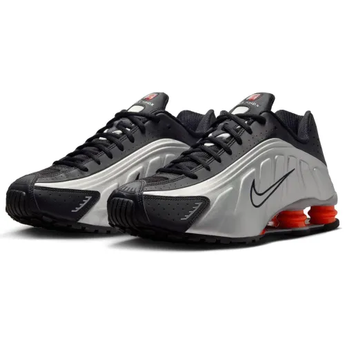 Nike Shox R4