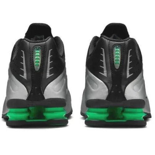 Nike Shox R4
