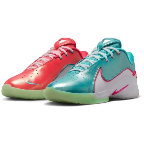 Nike LeBron XXII 'XMAS'