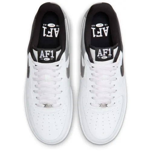 Nike Air Force 1 '07 LV8