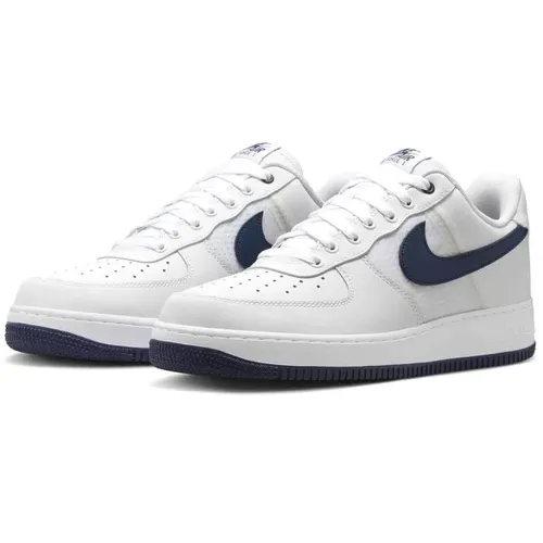 Nike Air Force 1 '07 LV8