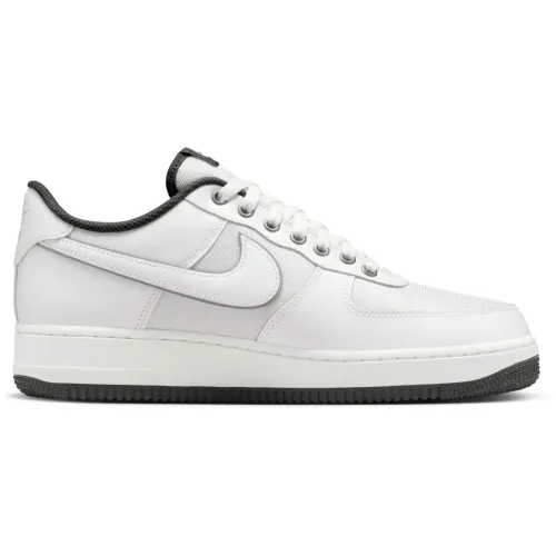 Nike Air Force 1 '07 LV8