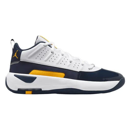 Nike Air Jordan Max Aura 7